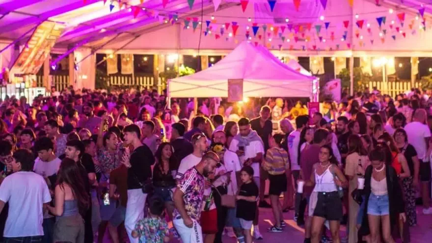 Public at a previous edition of la Feria de la Cerveza. | PHOTOS: IMAM