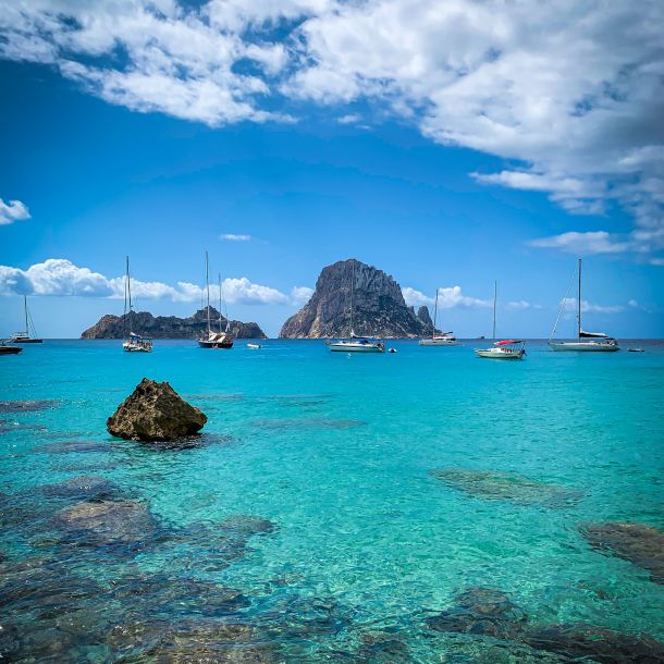 Imagen de Es Vedrà desde Cala d'Hort