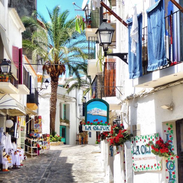 Callejuela de Dalt Vila